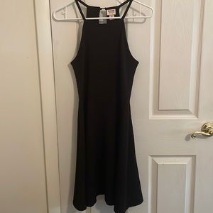 Black mini dress with key hole back. EUC.